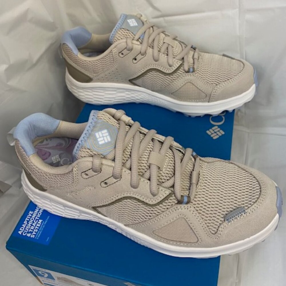 Columbia Women's Bethany Hiking shoe in a light stone/beige color, size 9 (NEW) - Picture 4 of 8